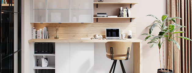 Bureau moderne avec étagères en bois clair, ordinateur portable, plante verte en pot, et chaise beige devant un mur rose.